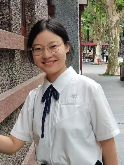 李亚楠.jpg