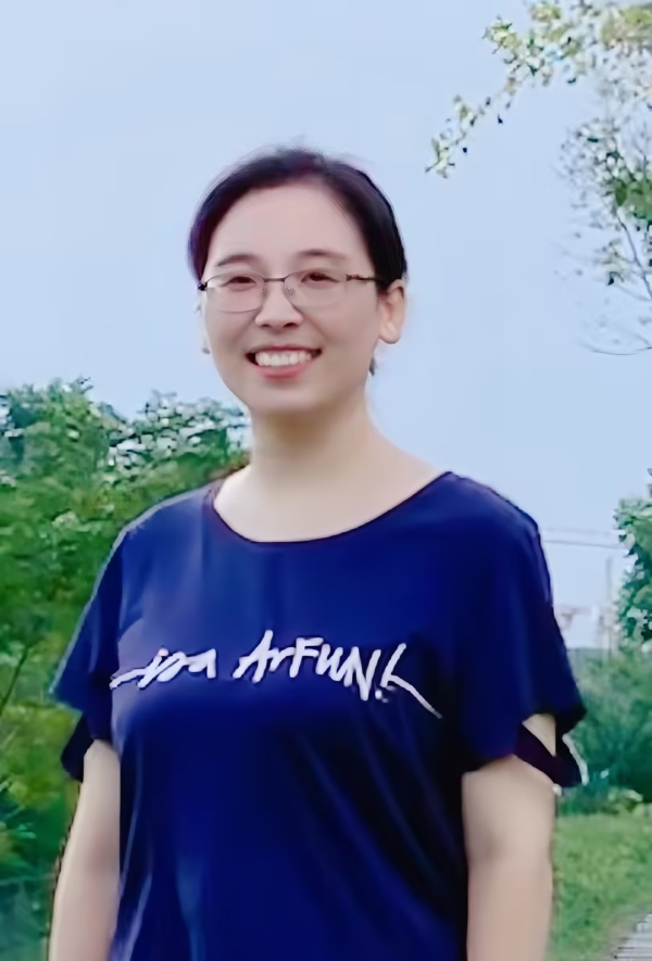 马玲玲.jpg